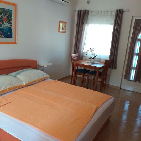 Apartments Vila Ana Вир Экстерьер фото