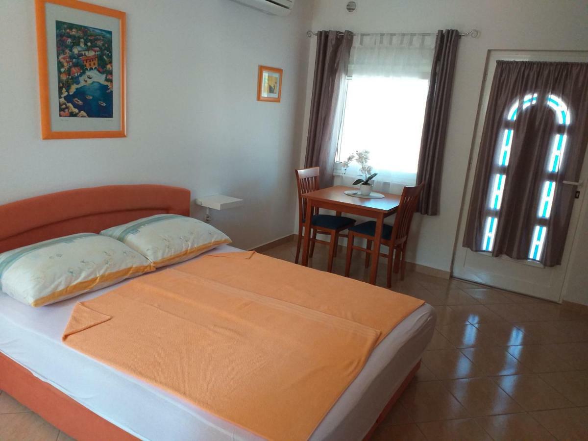 Apartments Vila Ana Вир Экстерьер фото